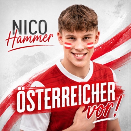 Young Austrian footballer Nico Hammer with face paint and a red jersey, on a campaign poster reading 'ÖSTERREICHER vor!'